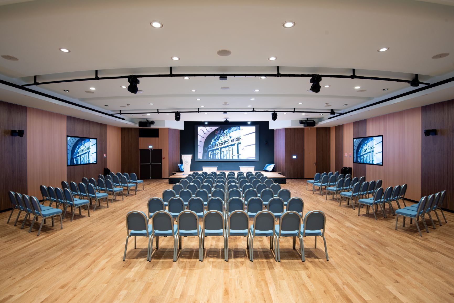 Salle-La-Rochefoucauld-Hotel-Arts-et-Metiers-Prestige-Sodexo