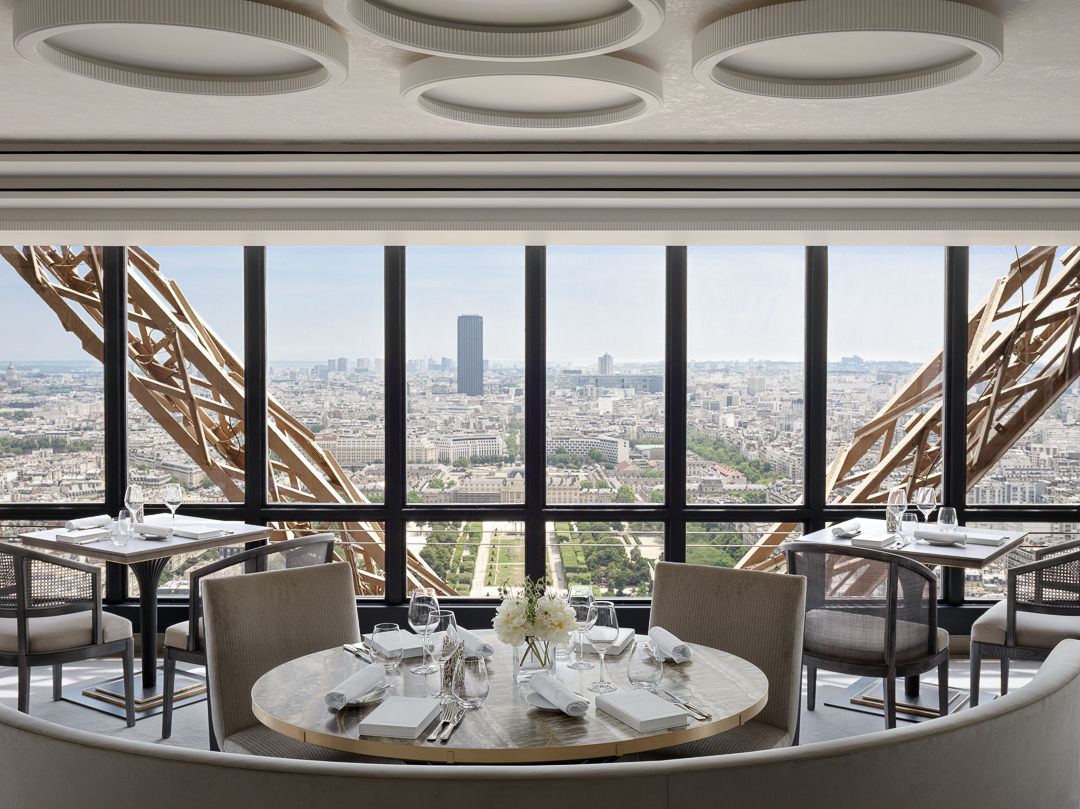 Restaurant le Jules Verne à la tour eiffel dîner d'affaires prestige sodexo